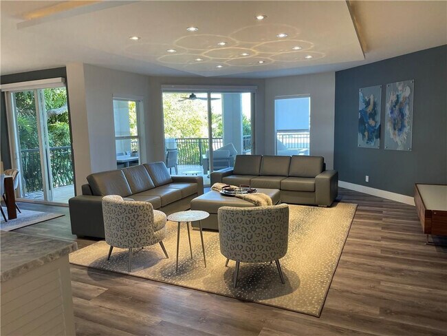 Foto del edificio - 1050 Seminole Dr