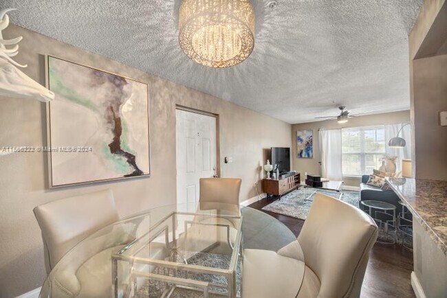 Building Photo - 2019 Dixie Belle Dr
