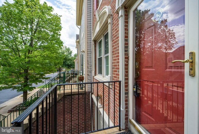 Foto del edificio - 7804 Colonial Springs Blvd