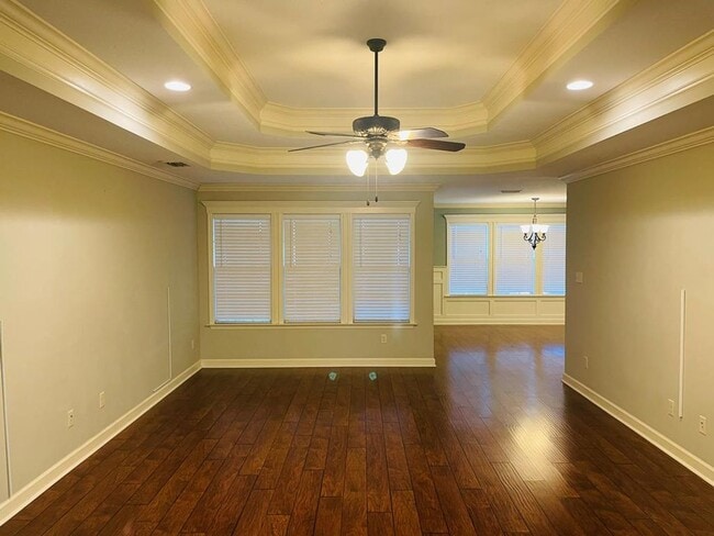 Building Photo - Beautiful 3 Bedroom Home with Screened Porch, Fenced Backyard & Open Floor Plan in Hahira