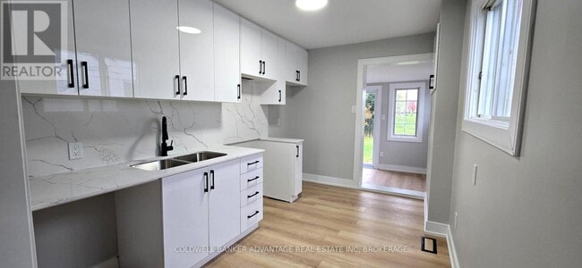 Building Photo - 321 Dieppe St