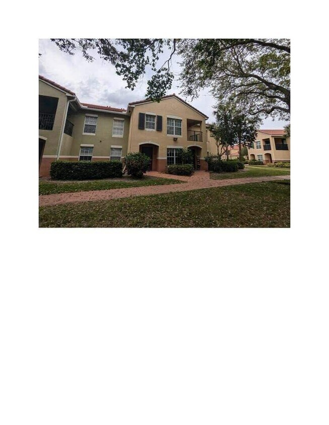 Primary Photo - 10306 Fox Trail Rd S