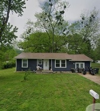 Building Photo - 1115 N Dennis Ave