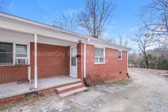 Building Photo - 208 E Geer St
