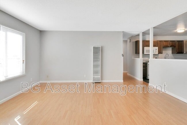 Foto del edificio - 5550 Central Ave