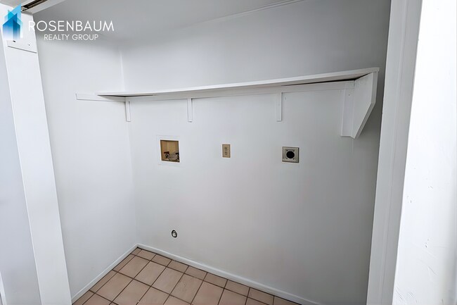 Foto del edificio - Charming 2-bedrooms, 1-bath upstairs apartment in Prescott Valley!