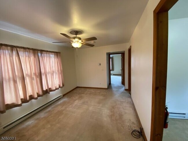 Foto del edificio - 10 Franklin Ave