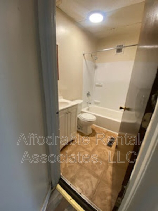 Foto del edificio - 739 S 24th St