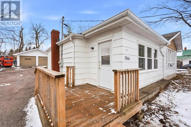 Photo du bâtiment - 7866 Yonge St