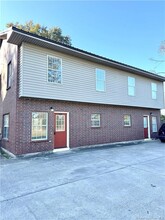 Building Photo - 446 W Parish Rd