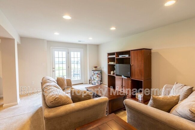 Building Photo - 1480 Delphi Ln