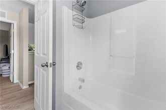 Building Photo - 11568 Forest Mere Dr