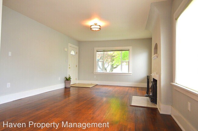 Building Photo - 3 br, 1.5 bath House - 4511 N 45th St