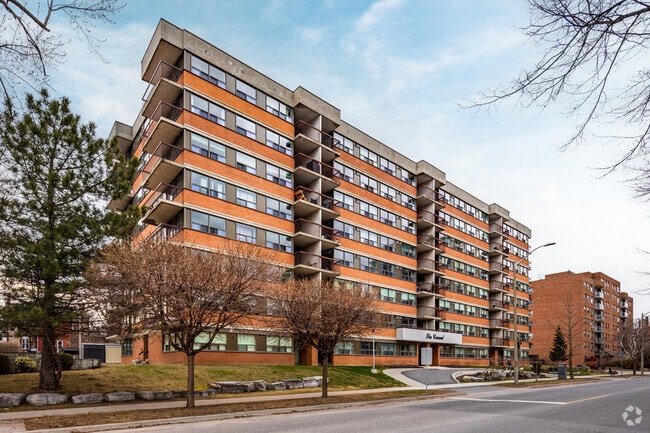 Building Photo - Caravel
