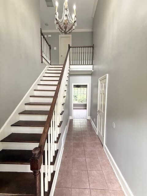 Building Photo - 253 Rhonda Cir E