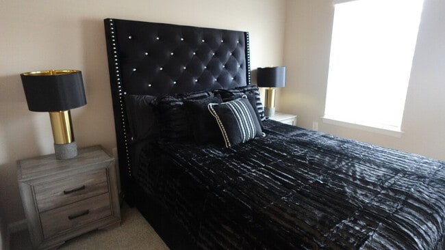 Building Photo - 170 Rockberry Wy