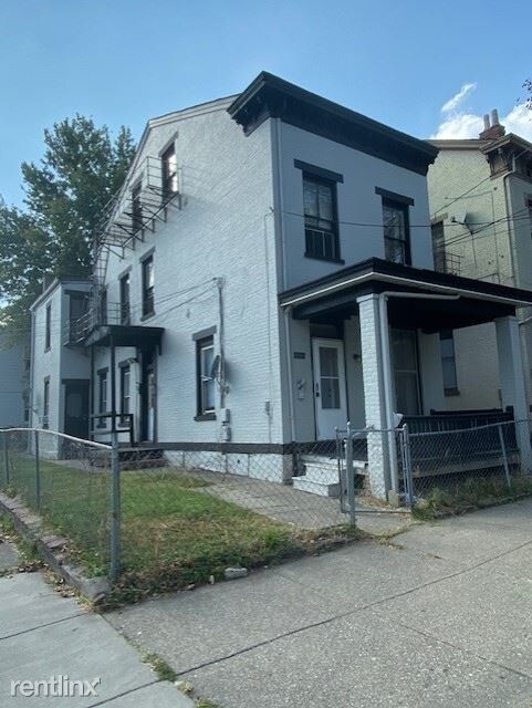 Primary Photo - 1315 Greenup St