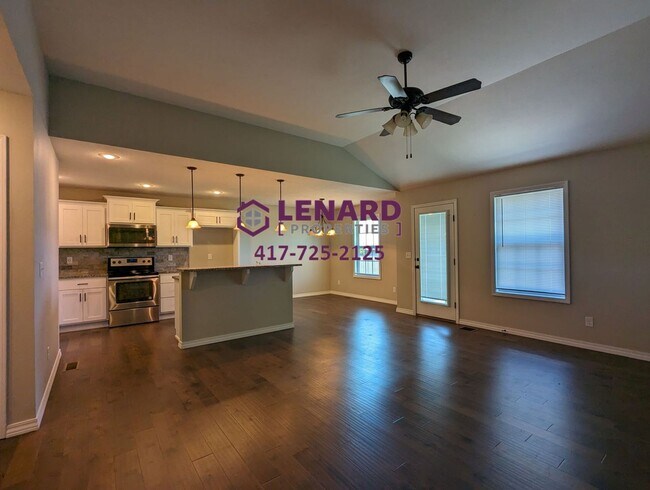 Foto del edificio - Beautiful 3 Bedroom House!