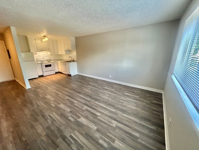 Foto del edificio - 1005 Hickory Hill Ln