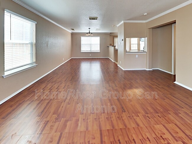 Foto del edificio - 11722 Ripplewood