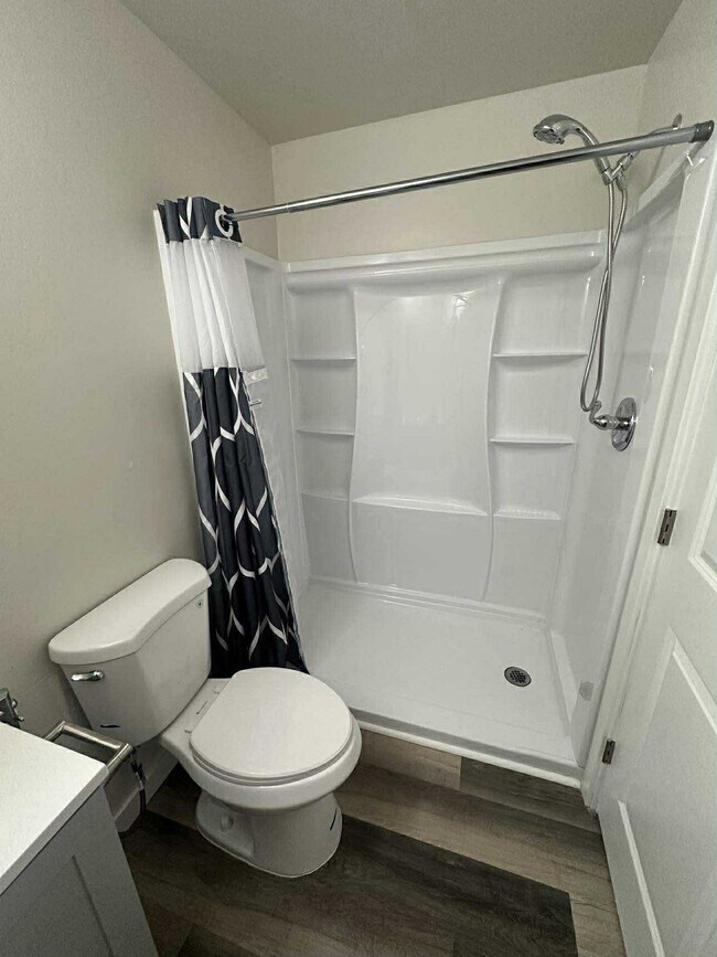 Foto del edificio - 4762 Voltaire St