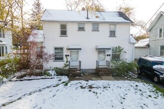 Building Photo - 1500 Garden Dr