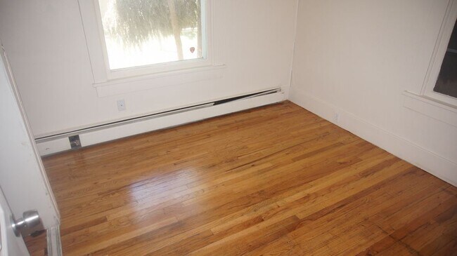 Building Photo - NICE 3BR DUPLEX IN AURORA - MUST SEE