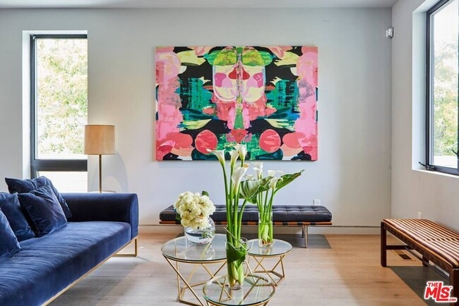 Building Photo - 1724 N Sierra Bonita Ave