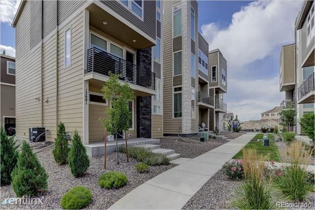 Foto del edificio - 3 br, 3 bath House - 15665 East Broncos Place