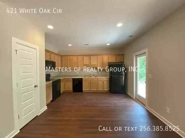 Foto del edificio - 421 White Oak Cir