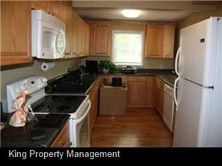 Building Photo - 3 br, 2 bath House - 712 Maplewood Avenue