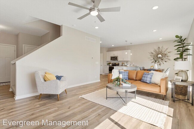 Foto del edificio - 4 br, 3 bath House - 7802 N. 94th Circle