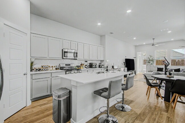 Photo - Experience Princeton Lifestyle Apartment