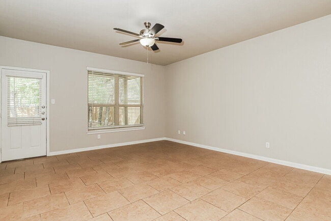 Building Photo - 15112 Dione Bend