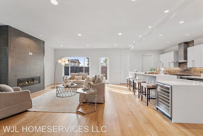 Foto del edificio - 4 br, 3.5 bath House - 10315 NE 65th Way
