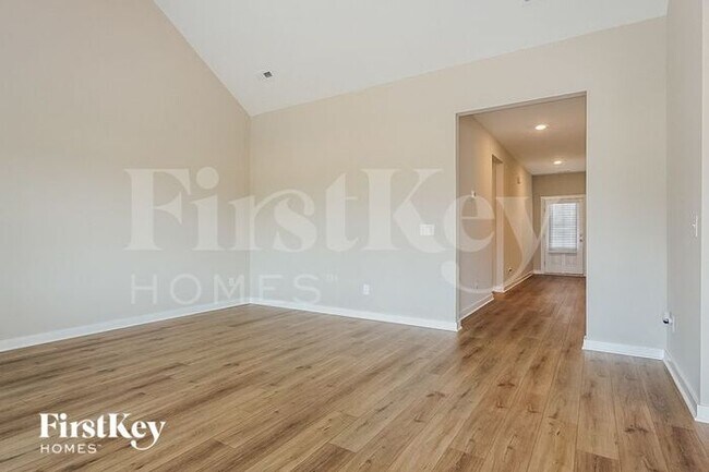 Building Photo - 111 Co Rd 1702