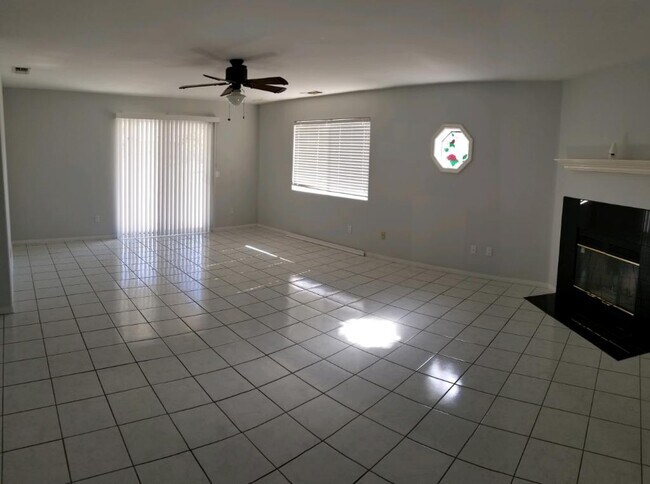 Building Photo - 74209 Cactus Dr