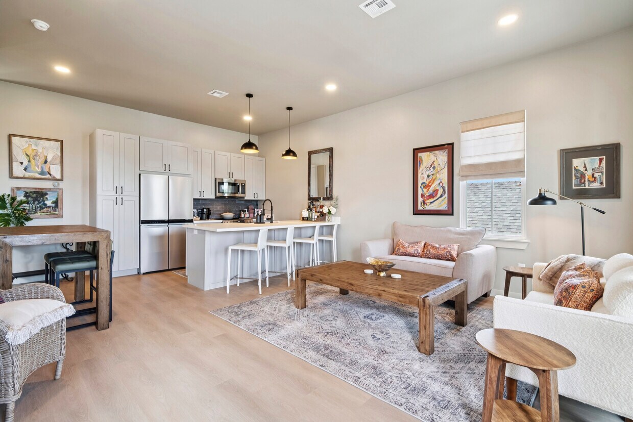 Foto principal - 1222 Columbus St