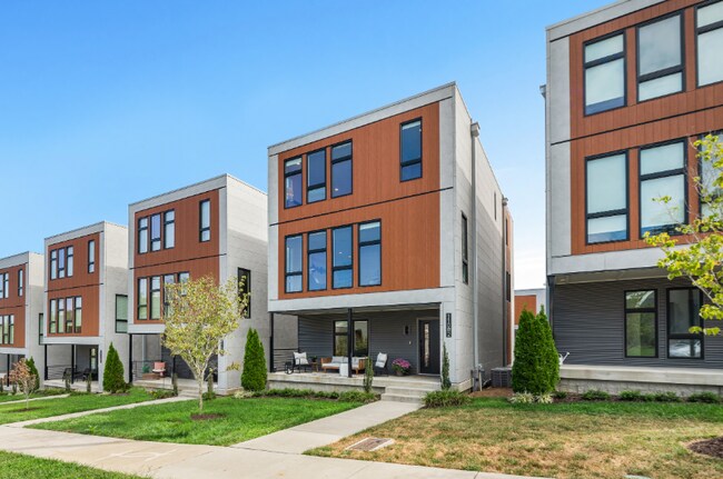 Building Photo - 110 Oceola Ave