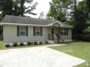 Building Photo - 2112 Wisteria Dr