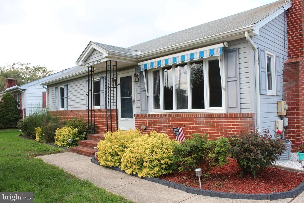 Primary Photo - 117 Rodric Terrace