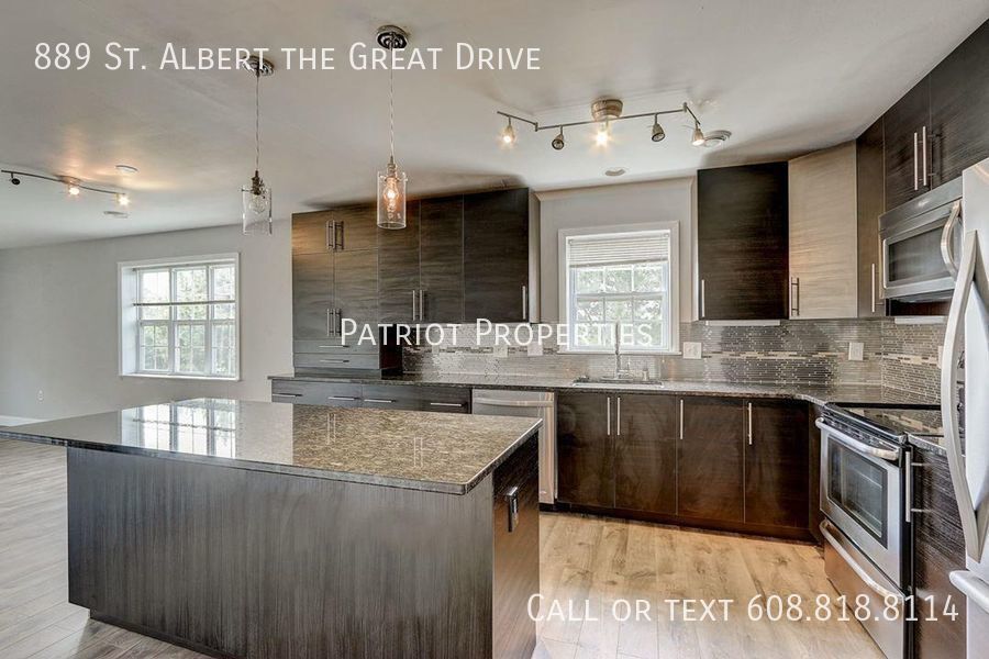 Primary Photo - Newly Remodeled 2 bedroom/ 1 bath in Sun P...