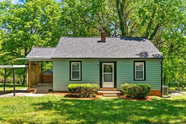 Foto del edificio - 2 Bedroom Home For Rent Near Madison Street!