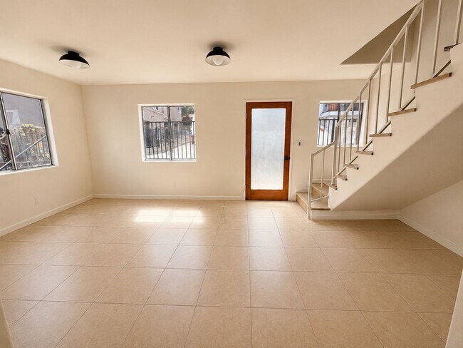 Foto del edificio - 1027 Coronado Ter