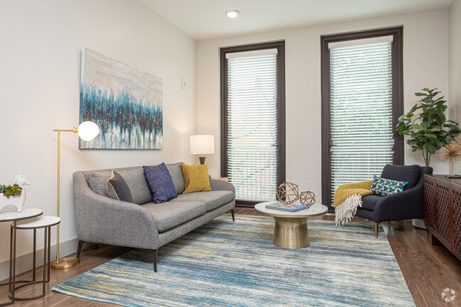 1HAB, 1BA - 774 ft² - The Julia at Saint Charles