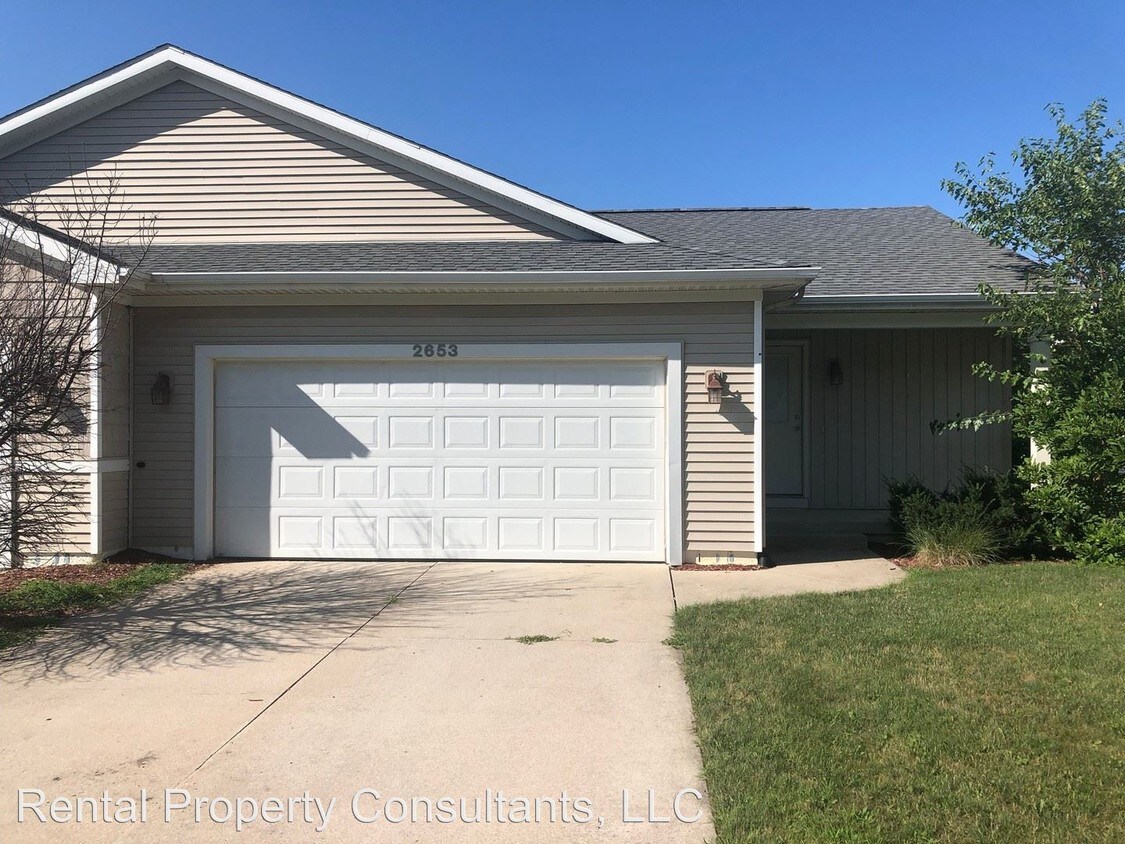 Foto principal - 2651-2653 Briarwood Ct SE