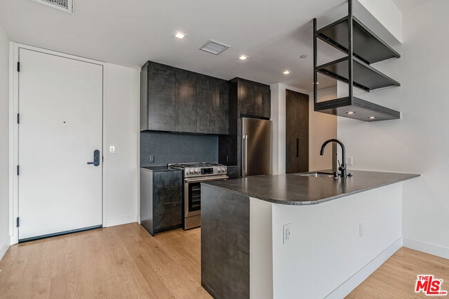 Building Photo - 10700 Tabor St