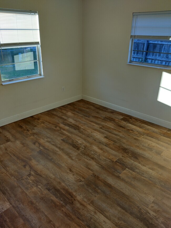 Foto del edificio - 2305 86th Ave