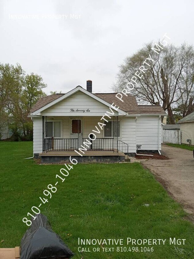 1076 W Whittemore Ave, Flint, MI 48507 Room for Rent in Flint, MI