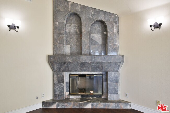 Foto del edificio - 3218 W 134th St